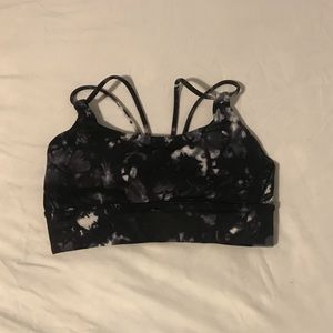 Lululemon sports bra